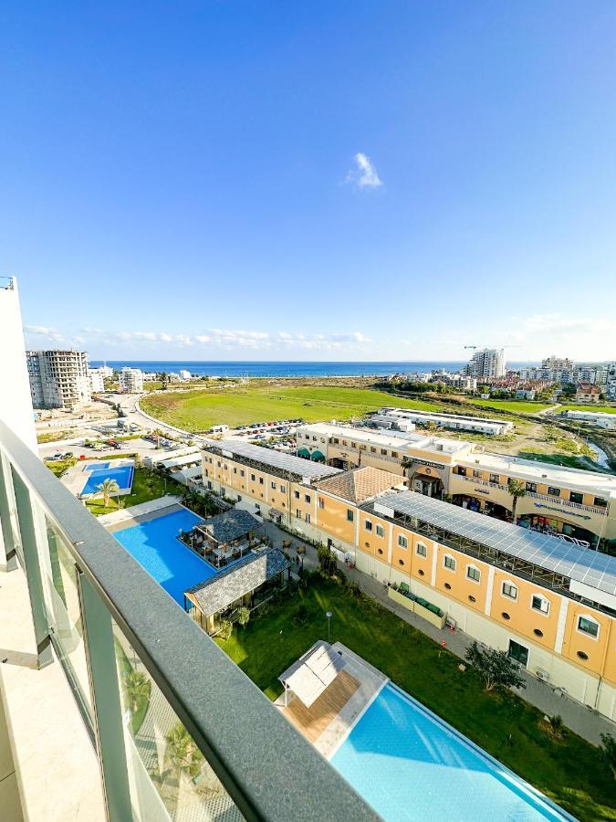Luxury Sea View Two Bedroom Apartment In Caesar Resort & Spa, Long Beach Perivolia tou Trikomou Ngoại thất bức ảnh