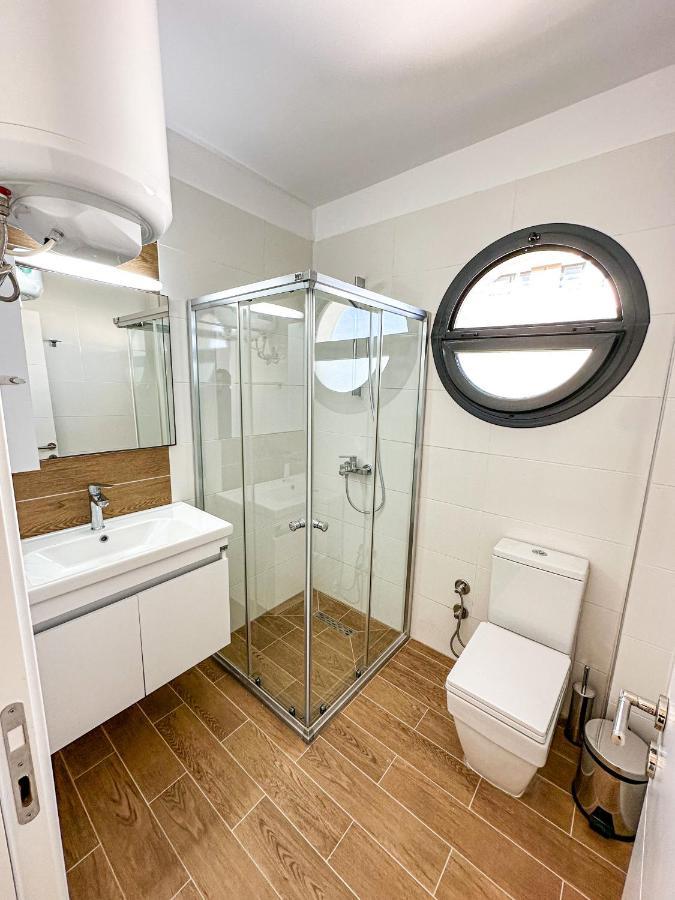 Luxury Sea View Two Bedroom Apartment In Caesar Resort & Spa, Long Beach Perivolia tou Trikomou Ngoại thất bức ảnh